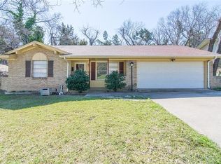636 Green Castle Dr, Dallas, TX 75232
