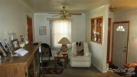 5th image of 1654 Moran Ave