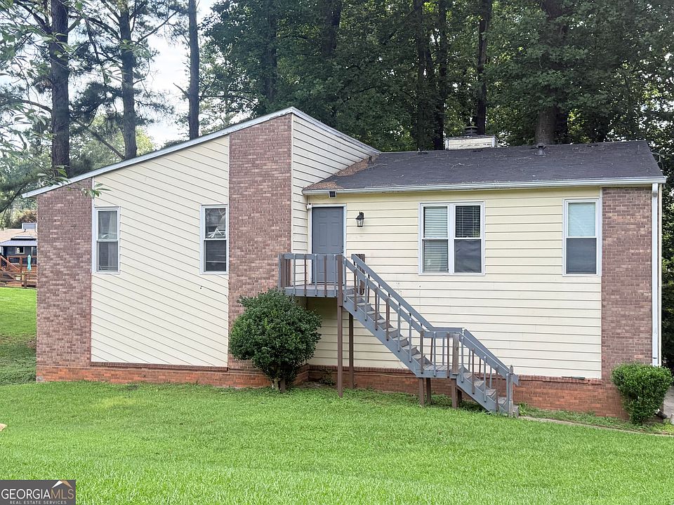 1st image of 976 Bernice Ct