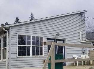 682 Arona Rd, New Stanton, PA 15672