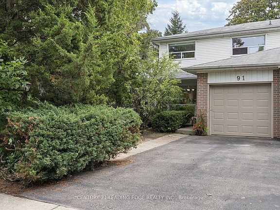 4th image of 91 Glenstroke Dr