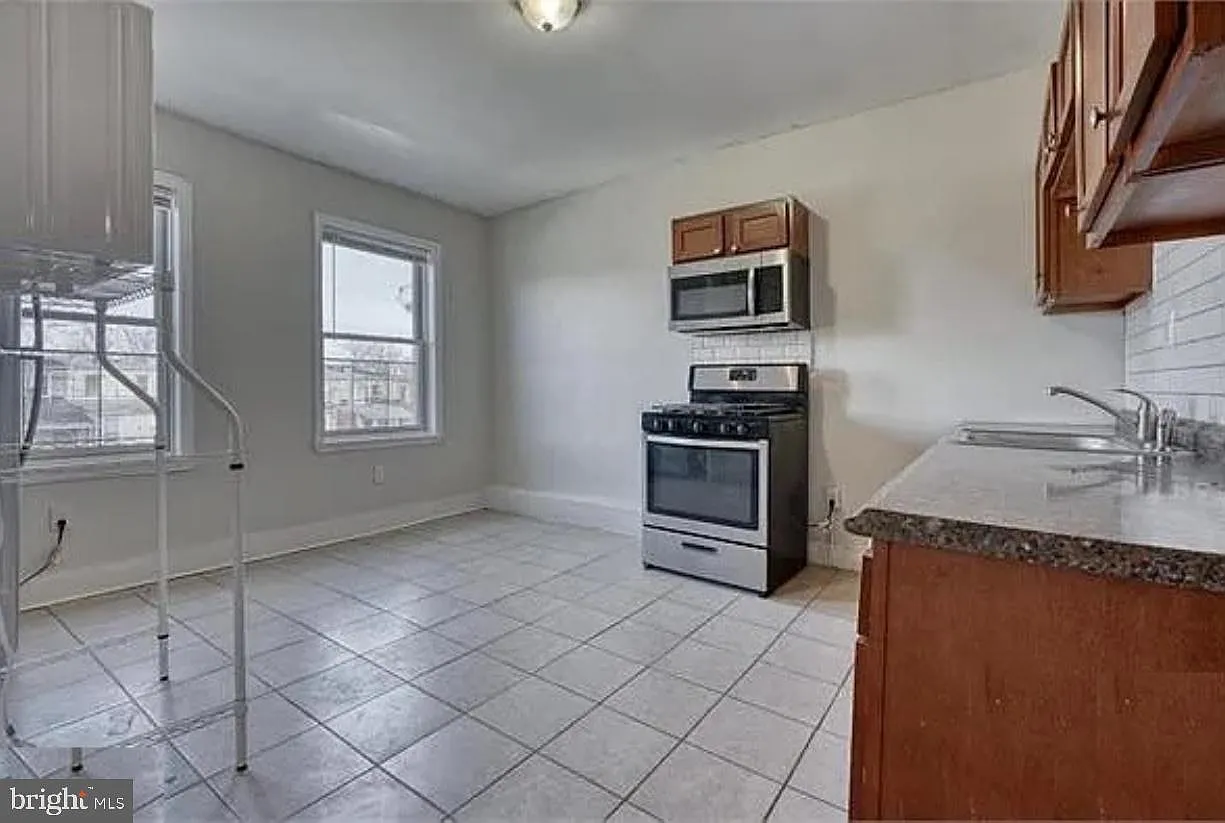 1 bed, 1.0 bath, 2864 sqft, $1,130 — Photo 3
