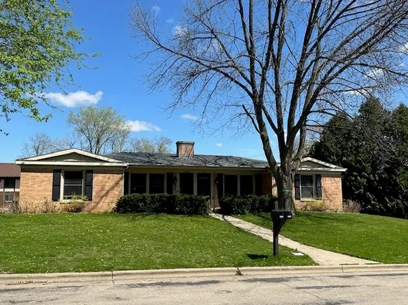 6604-6606 Columbus Dr, Middleton, WI 53562