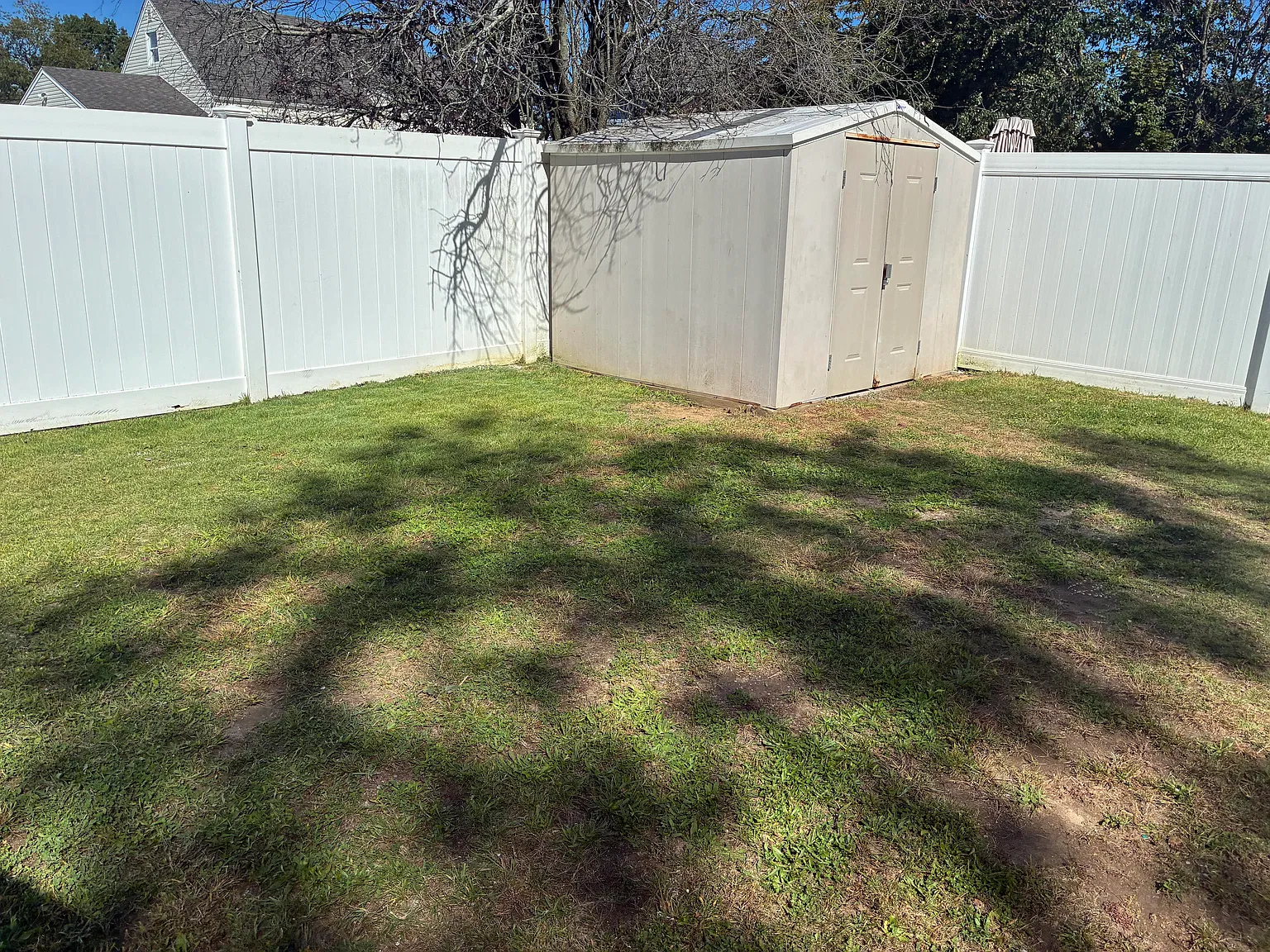 5 bed, 7500 sqft, $4,150 — Photo 4