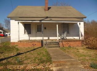 55 5th St, Marion, NC 28752