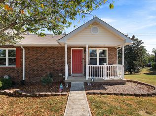 27 Rolling Meadows Dr, Goodlettsville, TN 37072