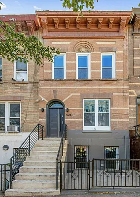 Rented by Compass | media 12