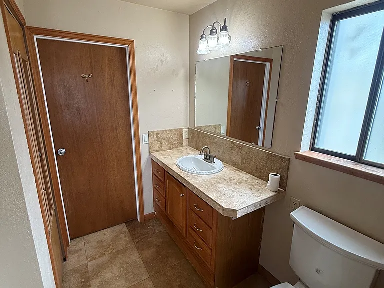 457 Los Santos Dr — Photo 11