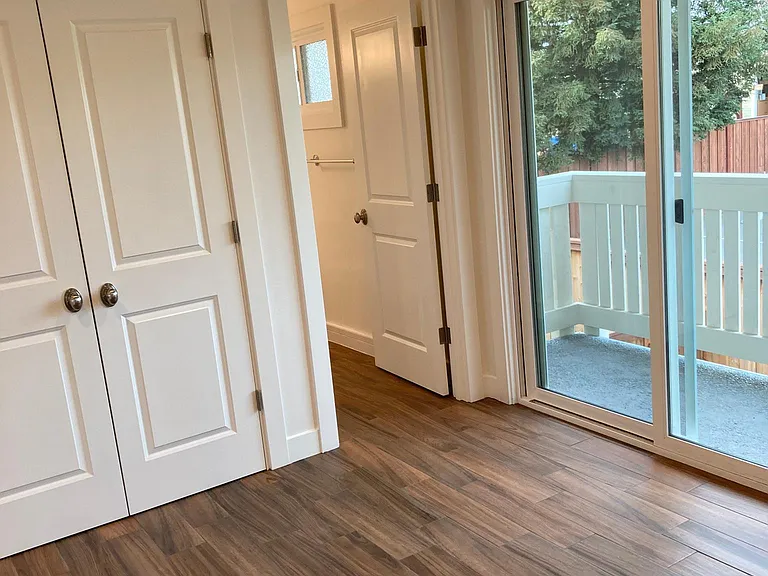 20411 Marshall St — Photo 8