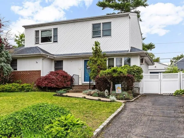 842 Mayer Drive, Wantagh, NY 11793