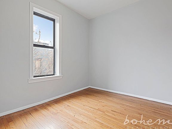 3rd image of 507 W 171st St #62A