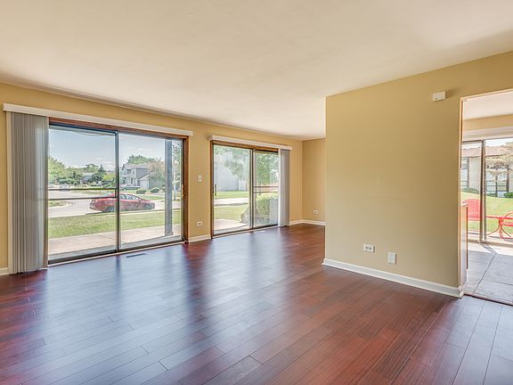 5th image of 19215 Elm Dr Unit 147
