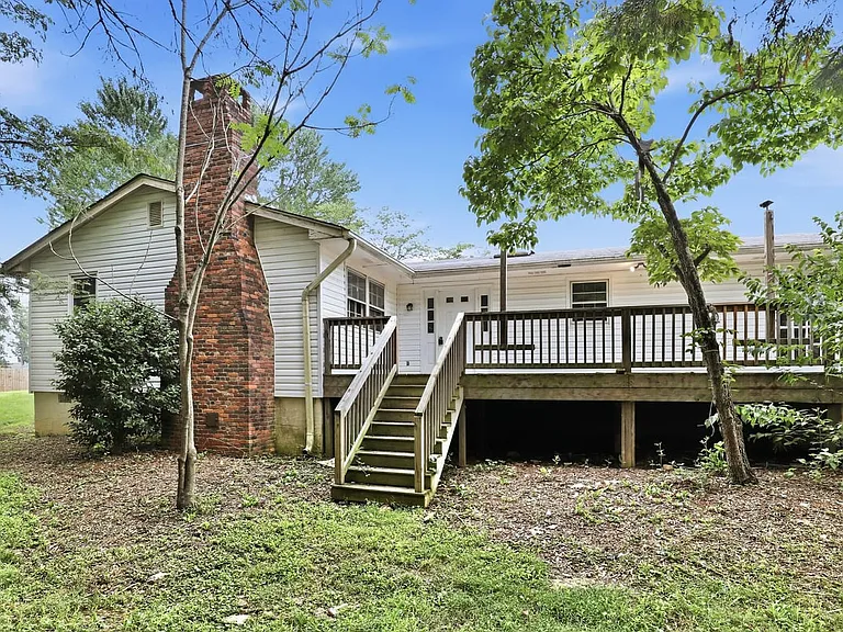 8611 Belews Creek Rd — Photo 10