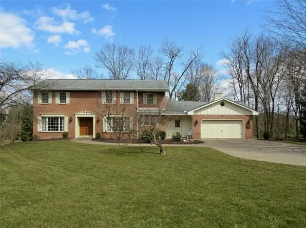 3105 Treeline Dr, Murrysville, PA 15668