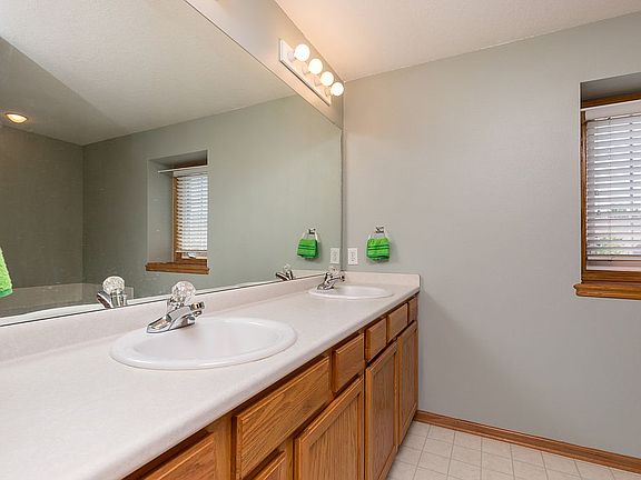 3rd image of 9815 Biscayne Dr