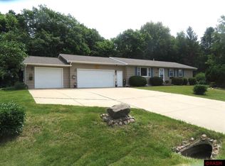 512 River Hills Rd, Mankato, MN 56001