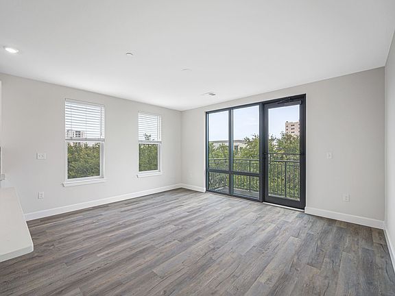 4th image of 357 5th St S #16