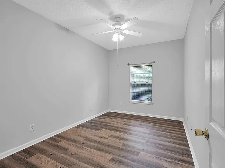 8305 Homeport Ct — Photo 6