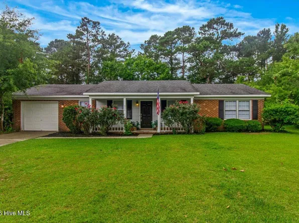 201 Greenbriar Drive, Jacksonville, NC 28546