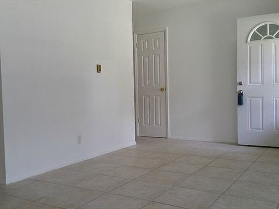 3rd image of 8512 El Portal Dr