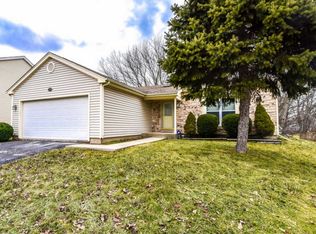 410 E Shag Bark Ln, Streamwood, IL