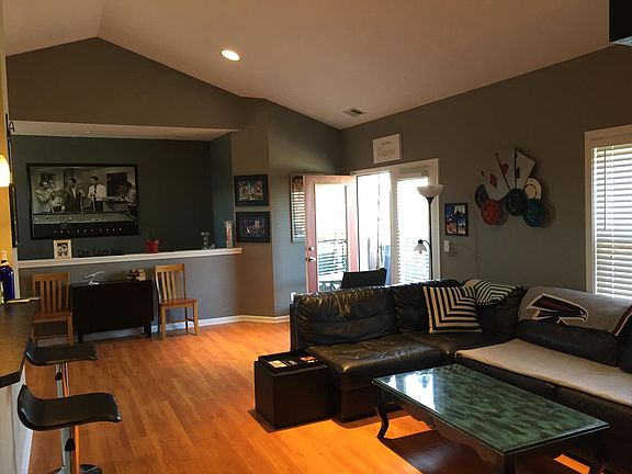 4th image of 1615 N College Ave #1