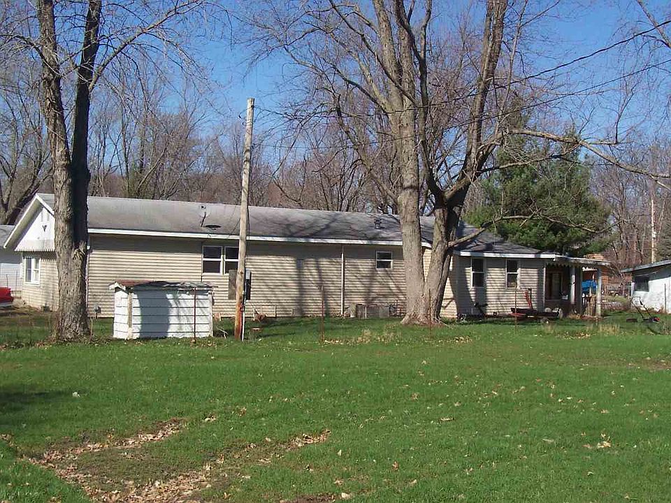2nd image of 10887 N Drury Ln