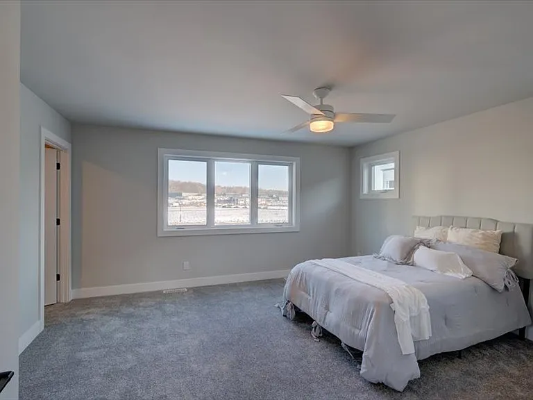 4880 Romaine Rd — Photo 16