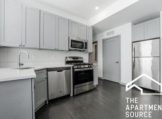 2836 W Diversey Ave #2F, Chicago, IL 60647