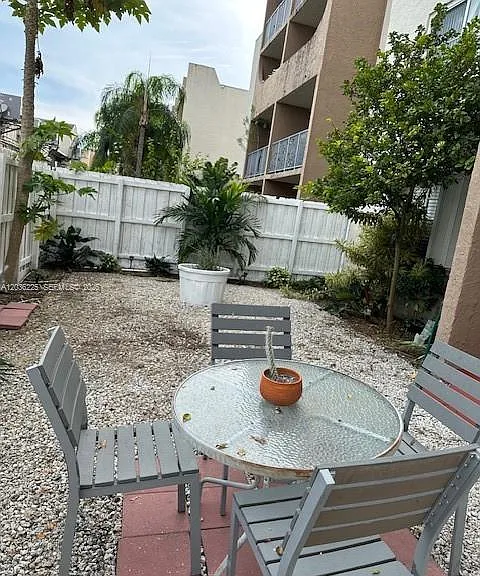 10900 SW 104th St #118 — Photo 7