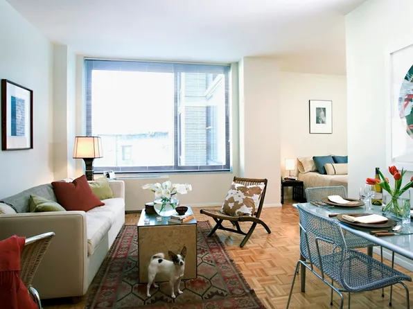 180 West 20th Street image 1 of 3