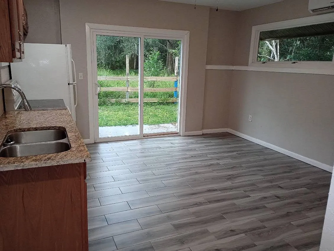 1412 East Voorhis Avenue - 2 — Photo 2