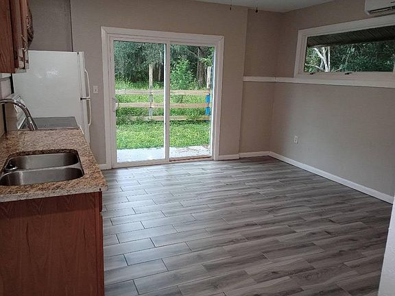 2nd image of 1412 E Voorhis Ave #2