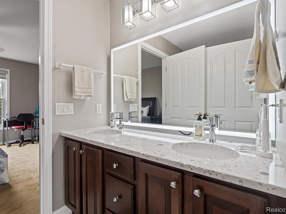 48495 Central Park Dr, photo 28