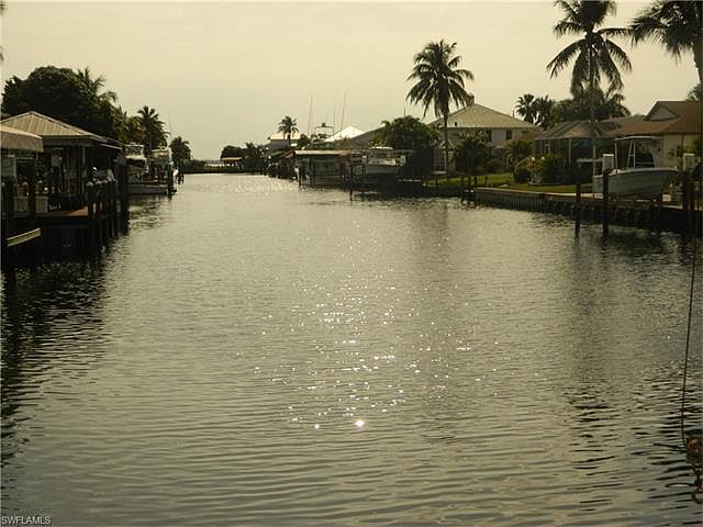 1st image of 2498 Sapodilla Ln