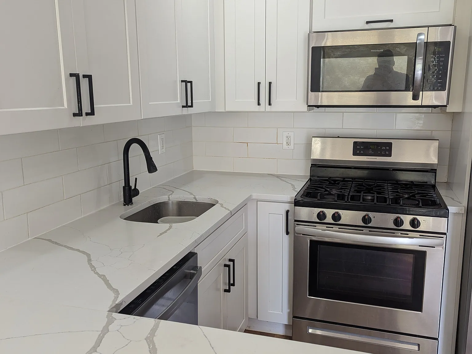 Barbadoes Dr, Far Rockaway — Photo 1