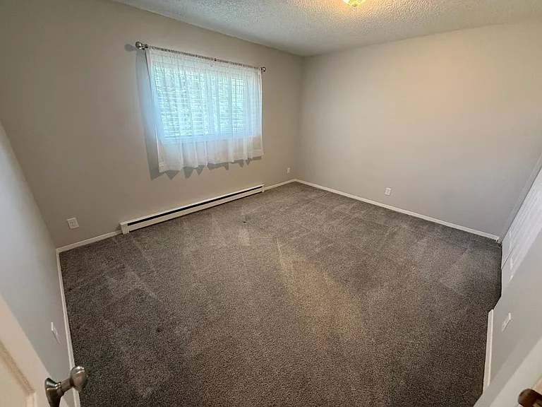 365 Bellvue Ave — Photo 15