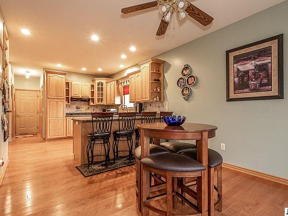 3rd image of 4056 Erika Dr