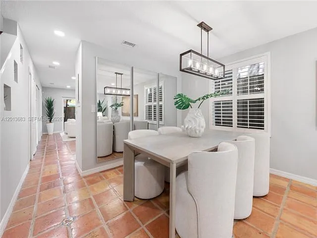 3274 Gifford Ln — Photo 16