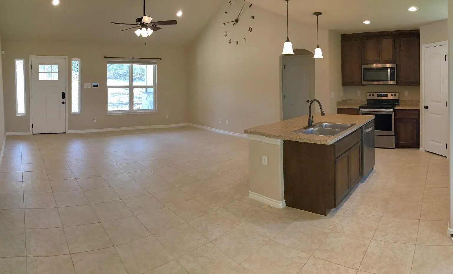 391 Windy Hill Dr — Photo 4