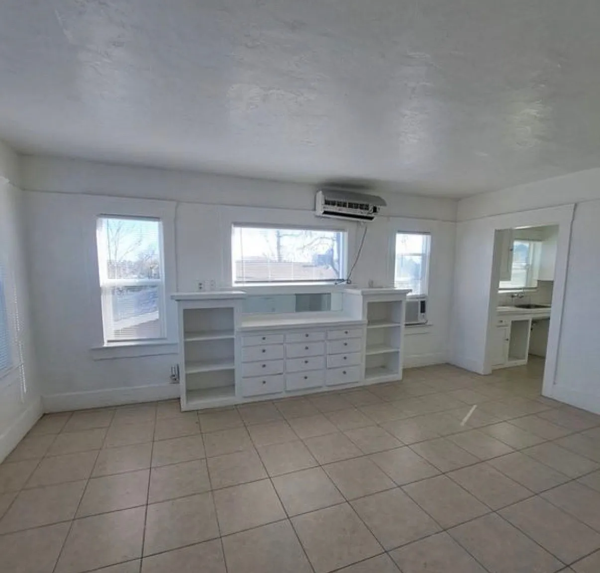 1 bed, $1,200 — Photo 3