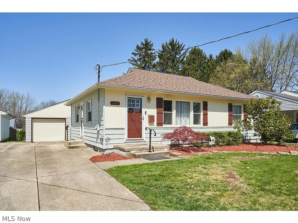 1449 Union St photo 1
