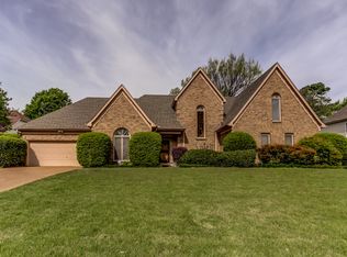 8112 Meadow Glen Dr, Germantown, TN 38138