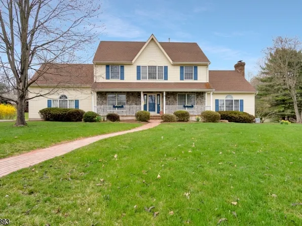 3 Cosby Ct, Raritan Twp., NJ 08822