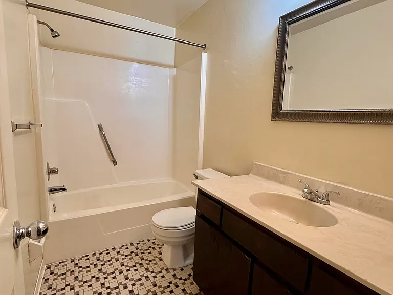 7916 Thompson Rd #1 — Photo 6