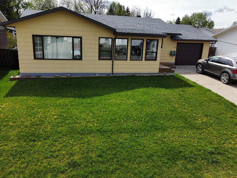 1st image of 805 W 8th St
