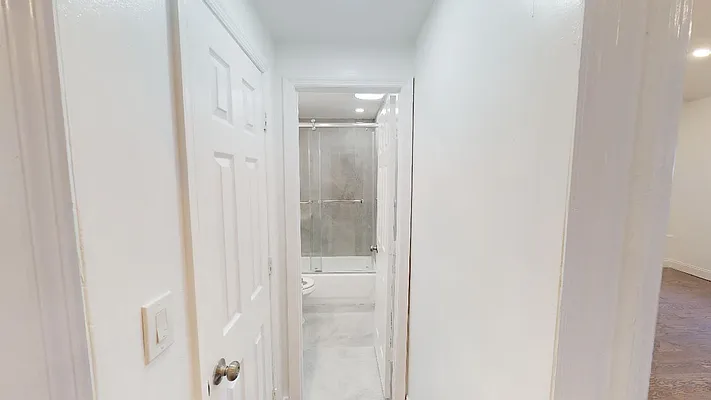 Rented by Metro Garden Realty NYC | media 36