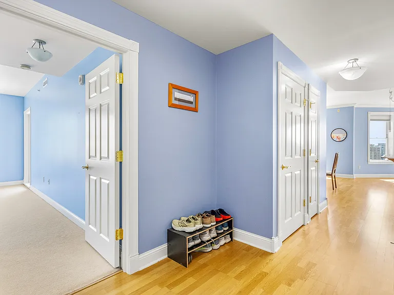 360 W Washington Ave #1001 — Photo 9