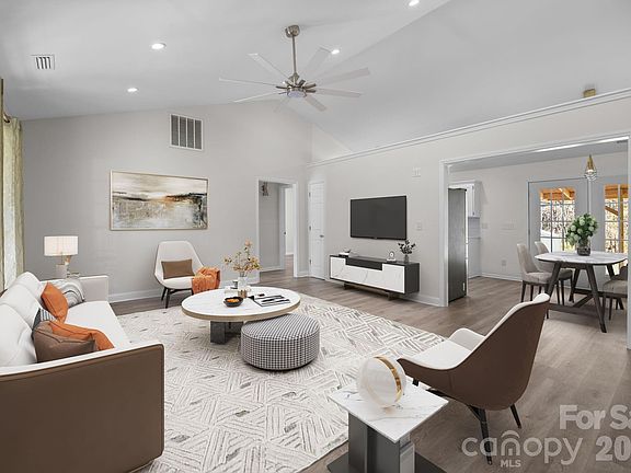 2nd image of 1012 Crescent Way