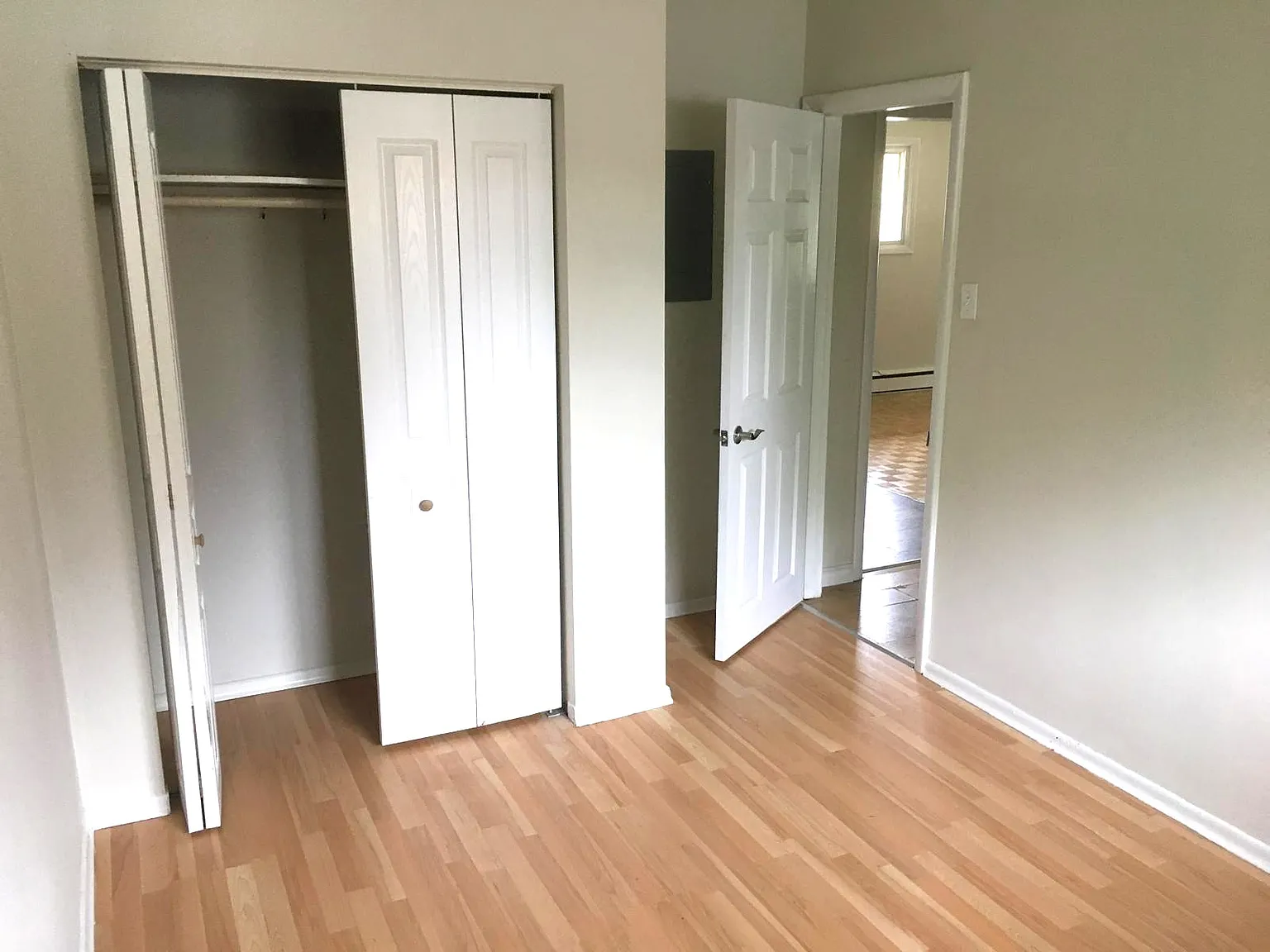 Main 106 Godfrey Drive — Photo 4